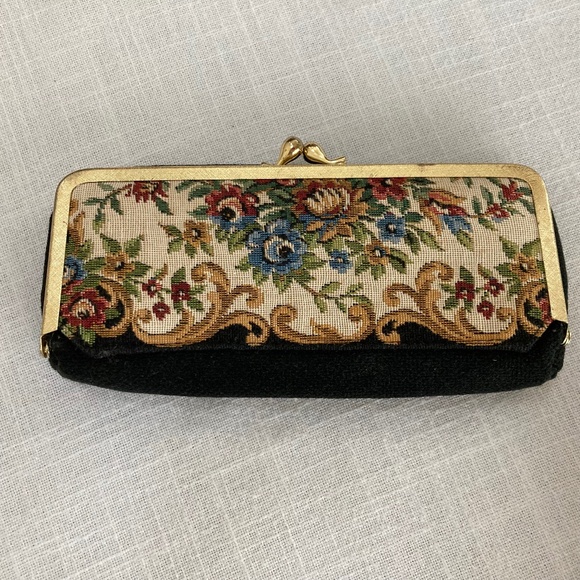 Vintage Petit Point Tapestry Clutch Purse 1950s Made in Japan Floral Evening Bag - Picture 2 of 8